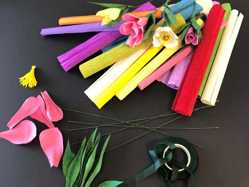 Lær at folde papirsblomster